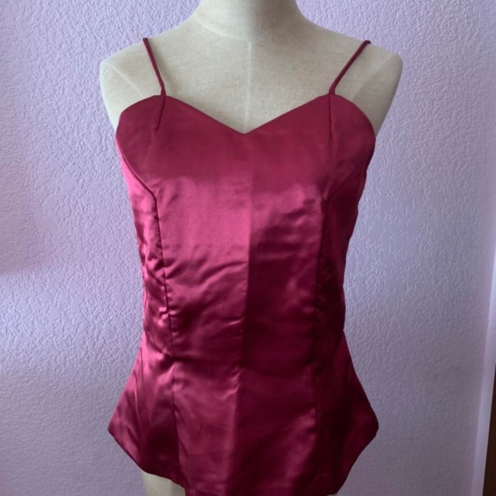 Very cute maroon top y2k early 2000s